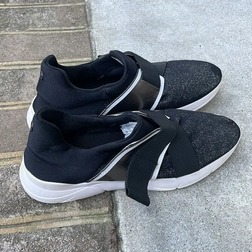 Guess Valleri Black Glitter Slip on Sneakers. Size 7
